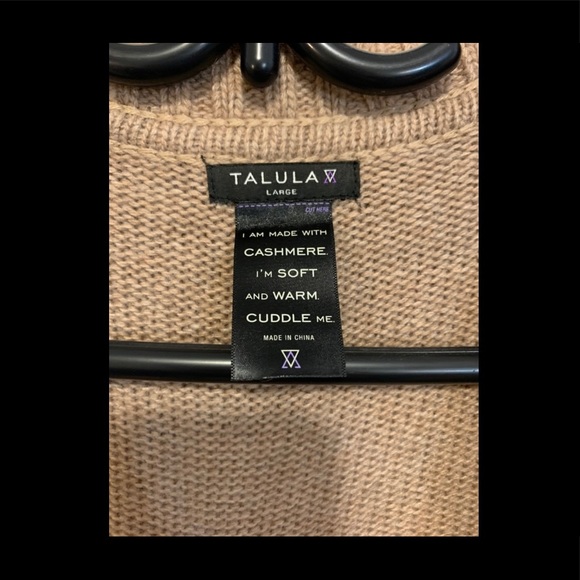 Aritzia: Cardigan - Fits like M - Picture 3 of 3